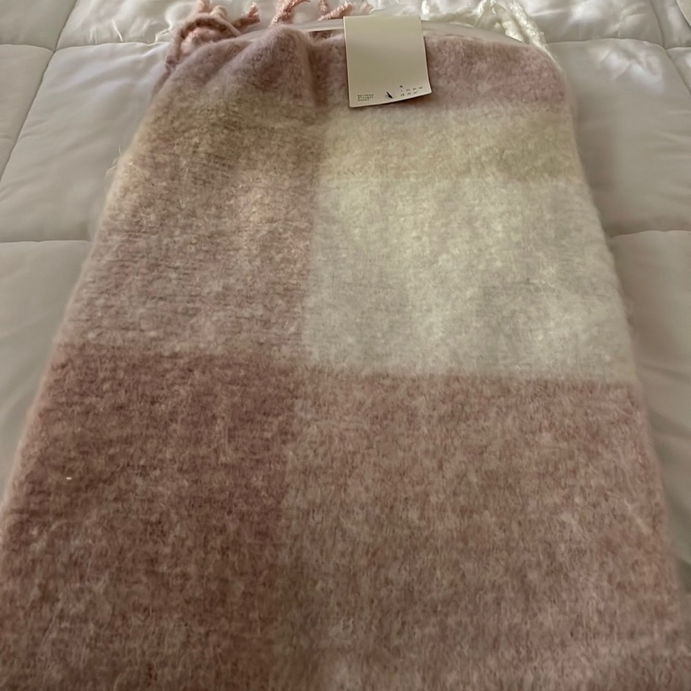 Light pink and cream scarf